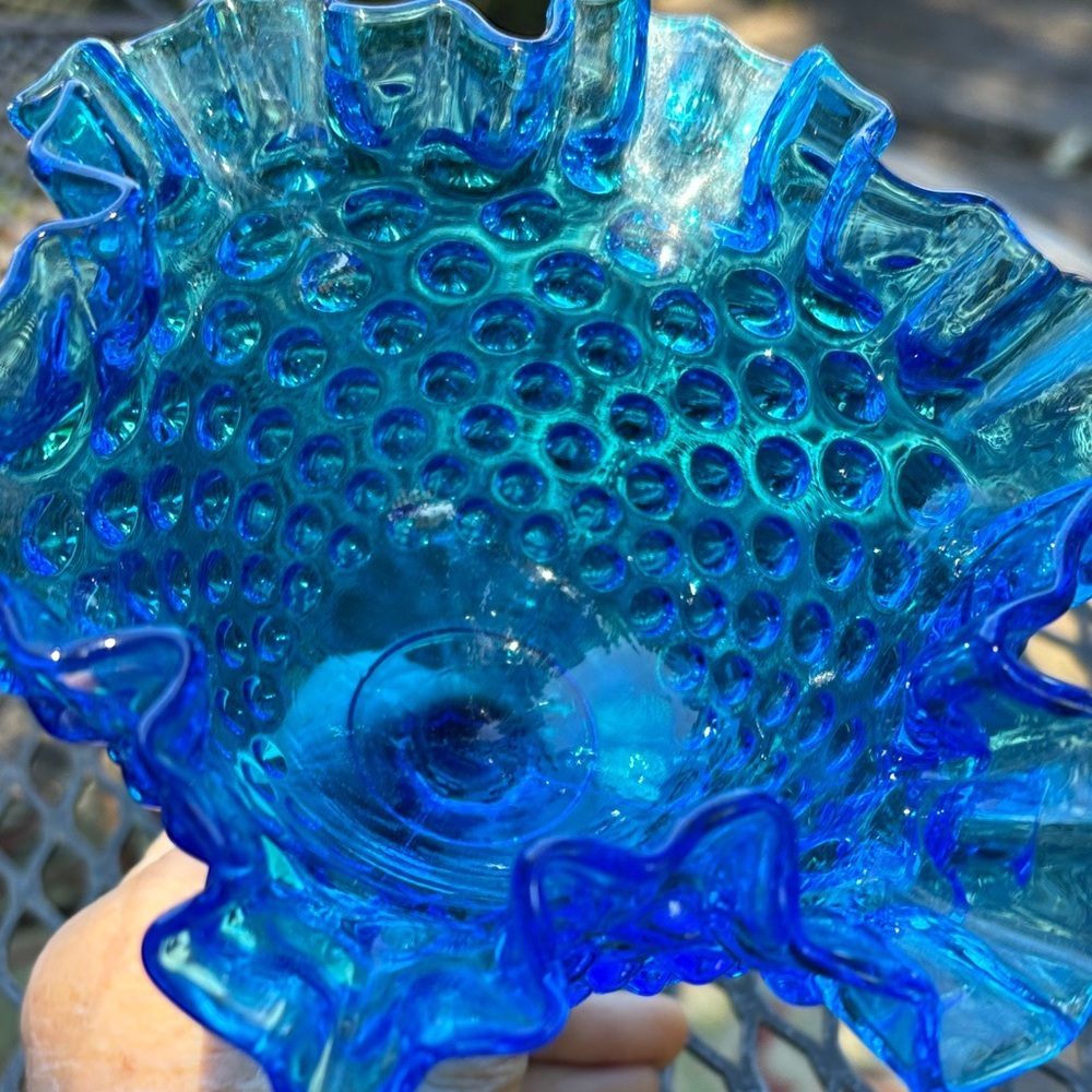 SOLD!! Fenton Colonial Blue Hobnail Ruffled Edge Compote dish - Picture 6 of 9